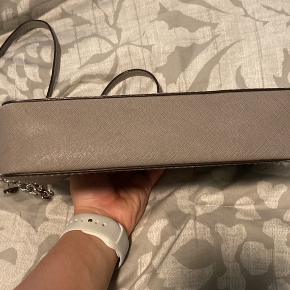 Michael Kors Jet Set Saffiano Leather Crossbody - Picture 4 of 6